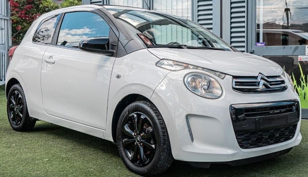 Citroen C1 VTi 68 3 porte Shine tetto navi full