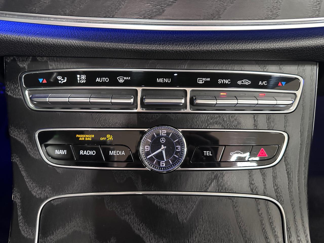 Mercedes-Benz E 220 E Cabrio 220 d Premium Plus auto