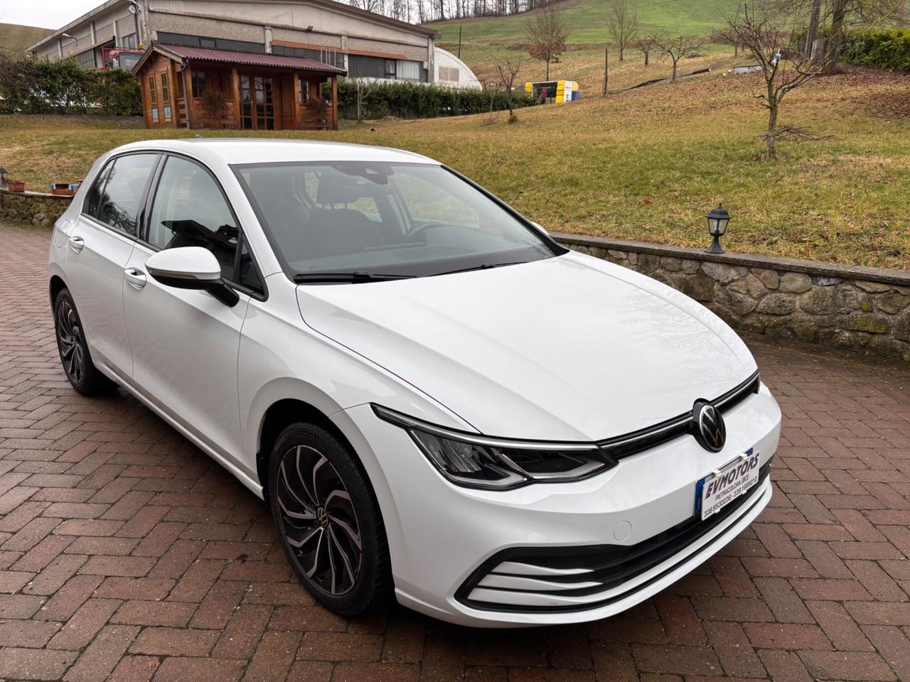 Volkswagen Golf 1.0 TSI EVO Life 7 ANNI DI GARANZIA