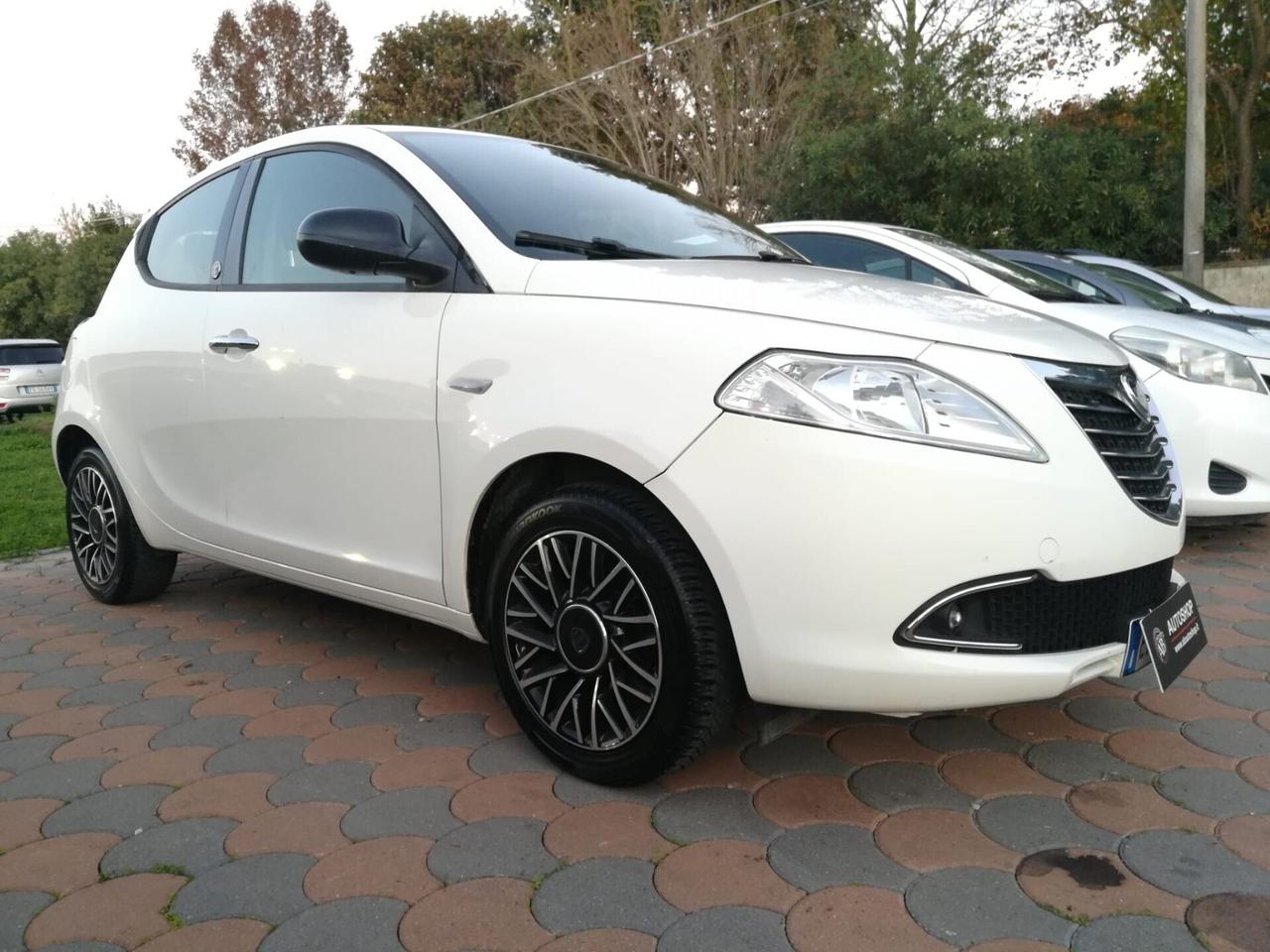 LANCIA - Ypsilon - 1.2 69 CV 5p. Gold - NEOPATENTA