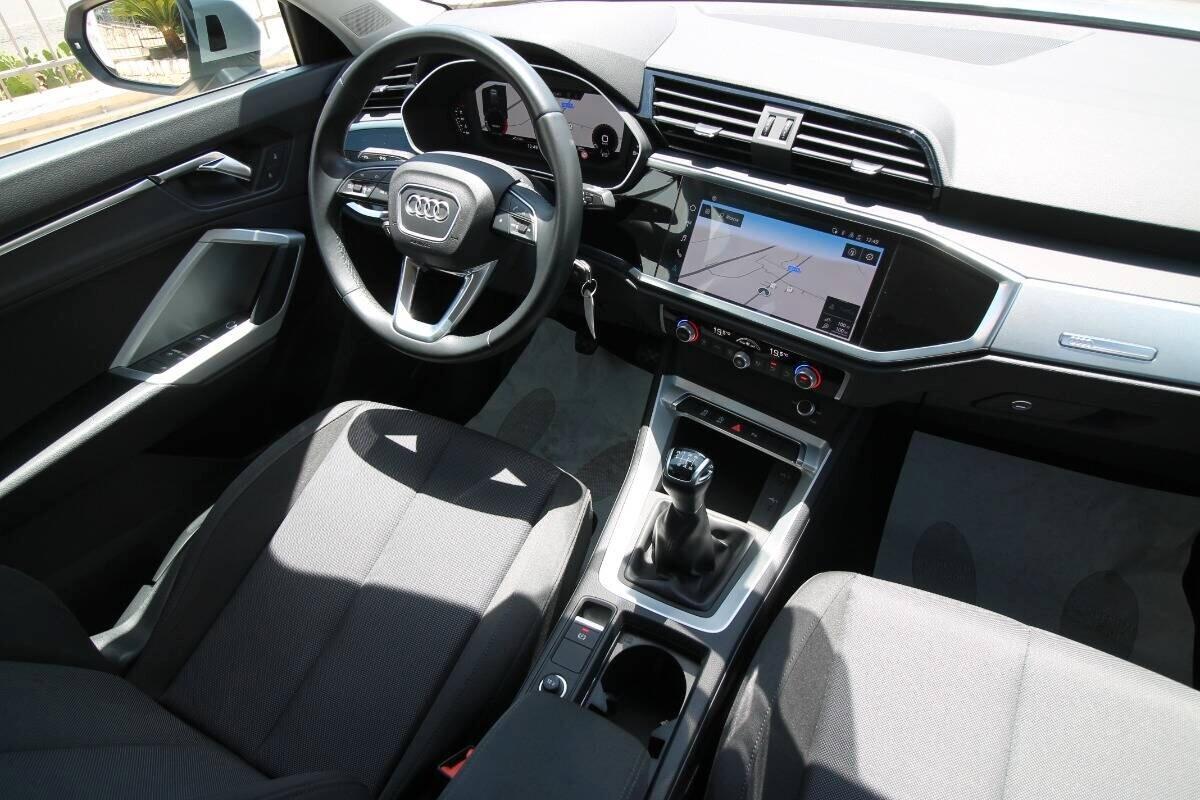 Audi Q3 35 TFSI 150cv Business 6marce|2021