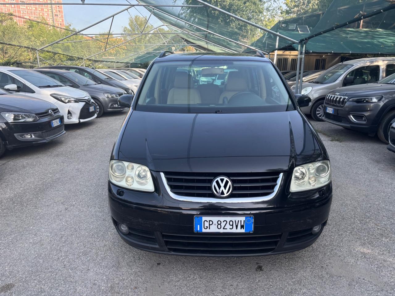 Volkswagen Touran 2.0 TDI 136CV highline Automatica