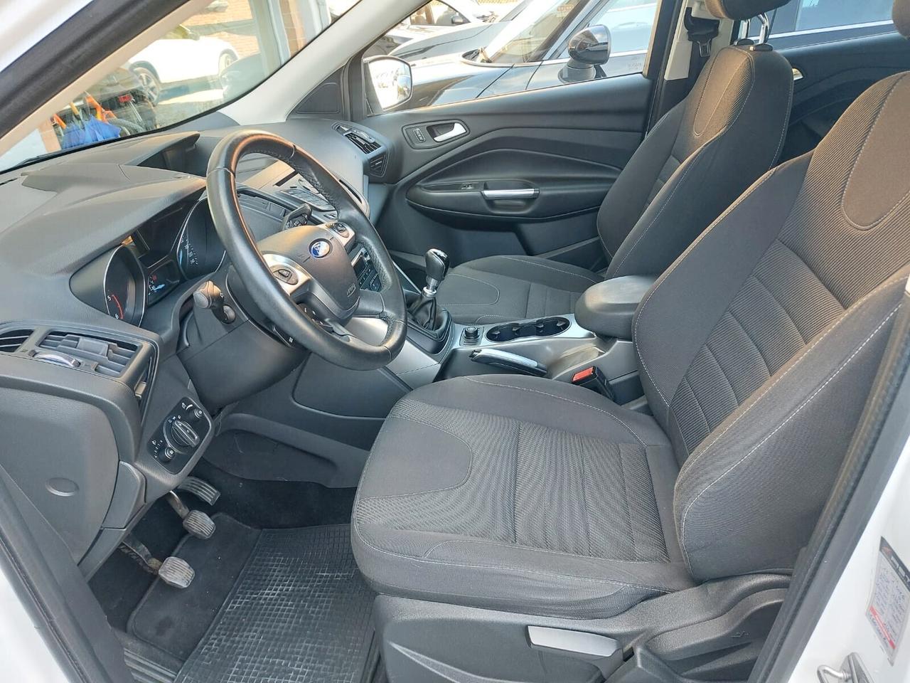 Ford Kuga 2.0 TDCI 120 CV S&S 2WD Titanium STUPENDA