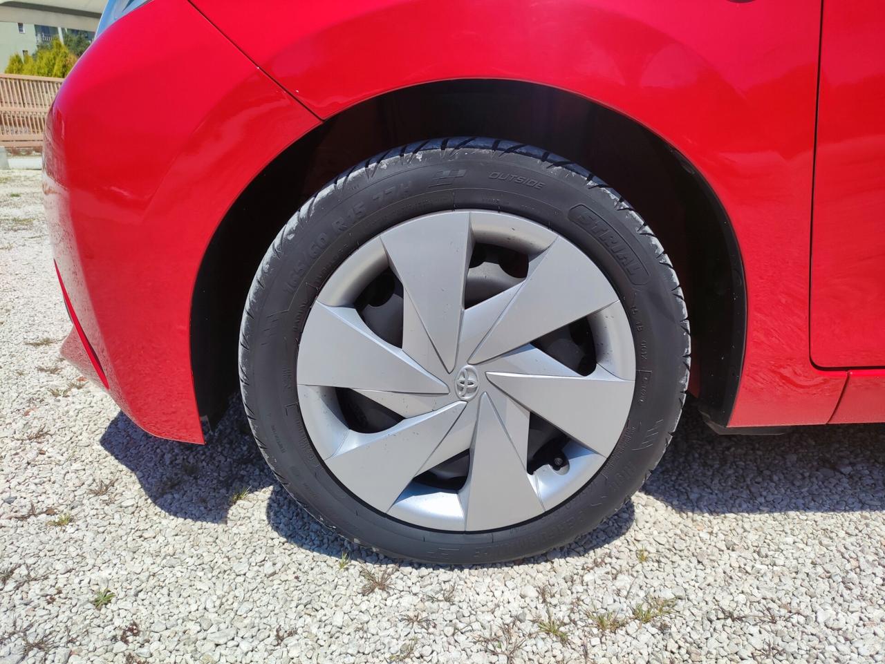 Toyota Aygo 1.0 VVT-i 69 CV 5 porte x-cool