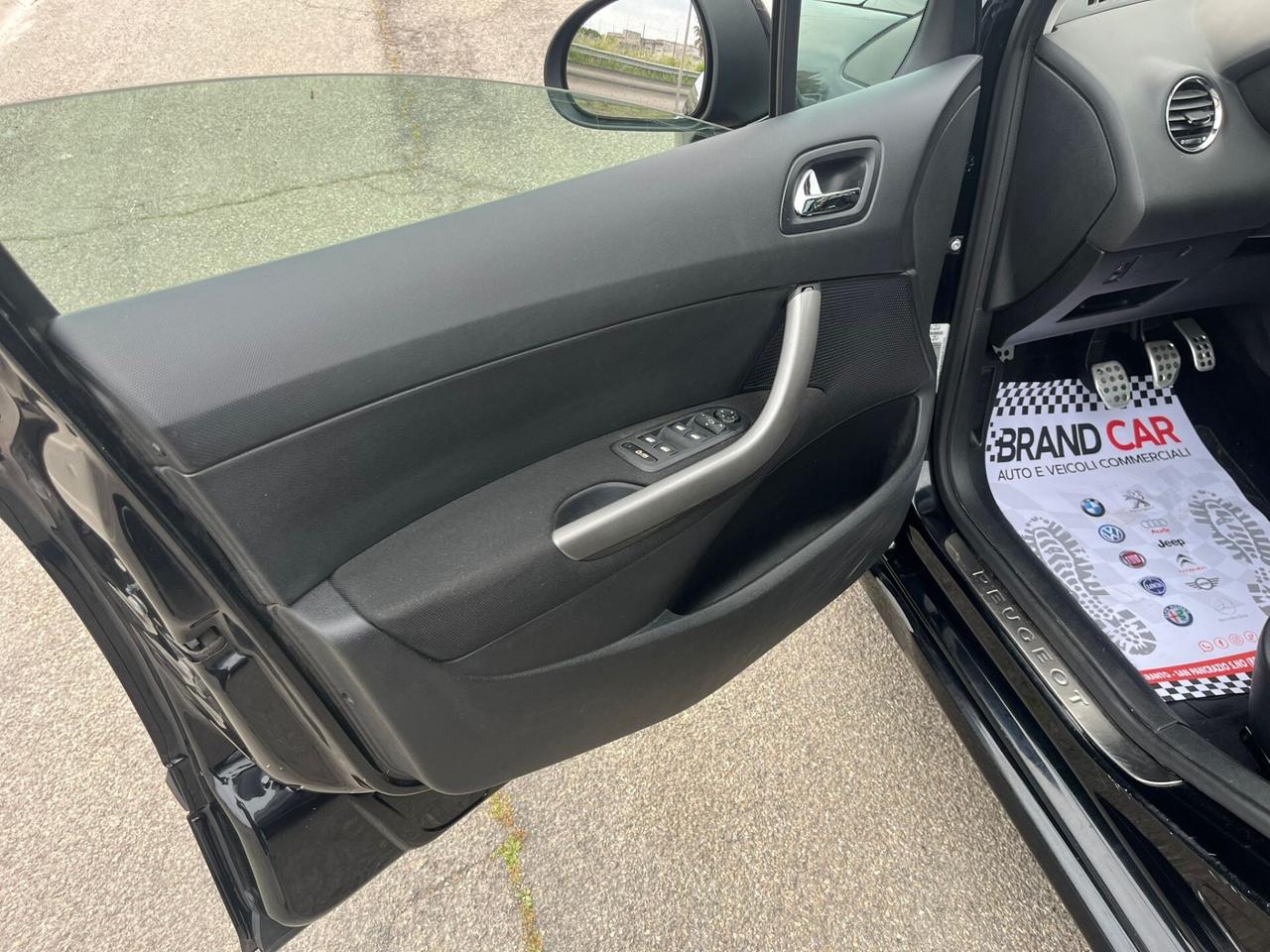 Peugeot 308 1.6 HDi SW Ciel Féline - 2011
