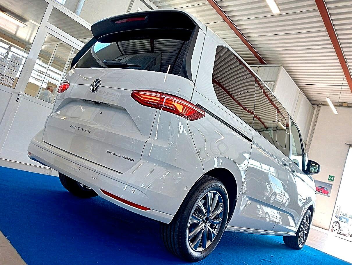Volkswagen T7 Multivan 1.5 PHEV 4motion 245cv IQ LED GANCIO 360° FULL