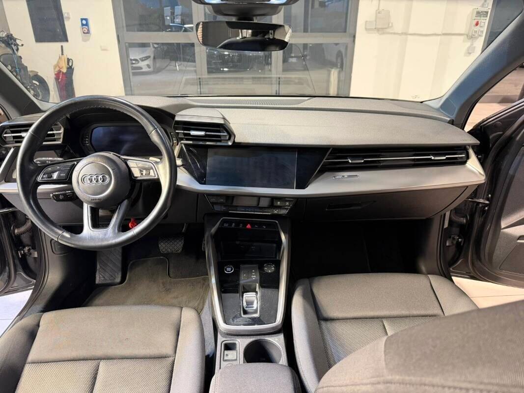 Audi A3 Sedan 35 TDI S tronic line edition