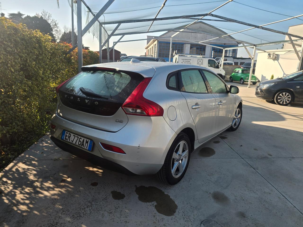 Volvo V40 D2 1.6 R-design Kinetic