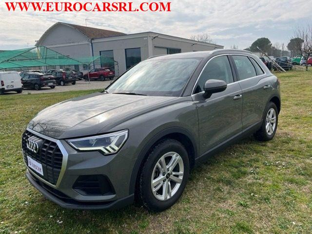 AUDI Q3 35 TFSI Business