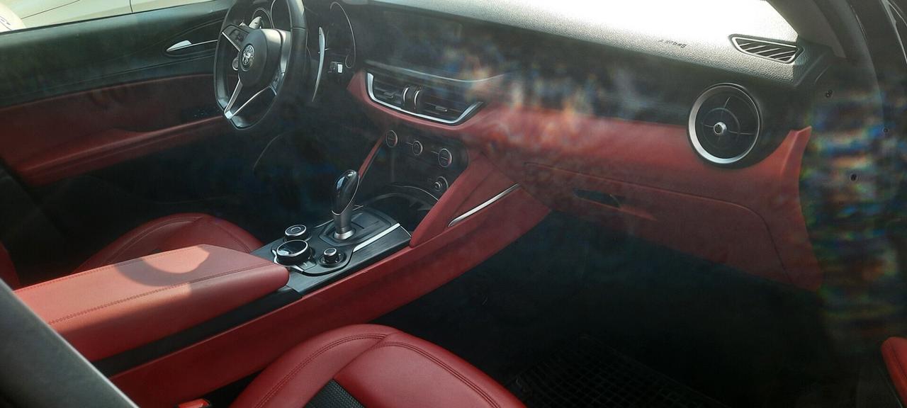 Alfa Romeo Stelvio 2.2 Turbodiesel 210 CV AT8 Q4 Super anno 2018