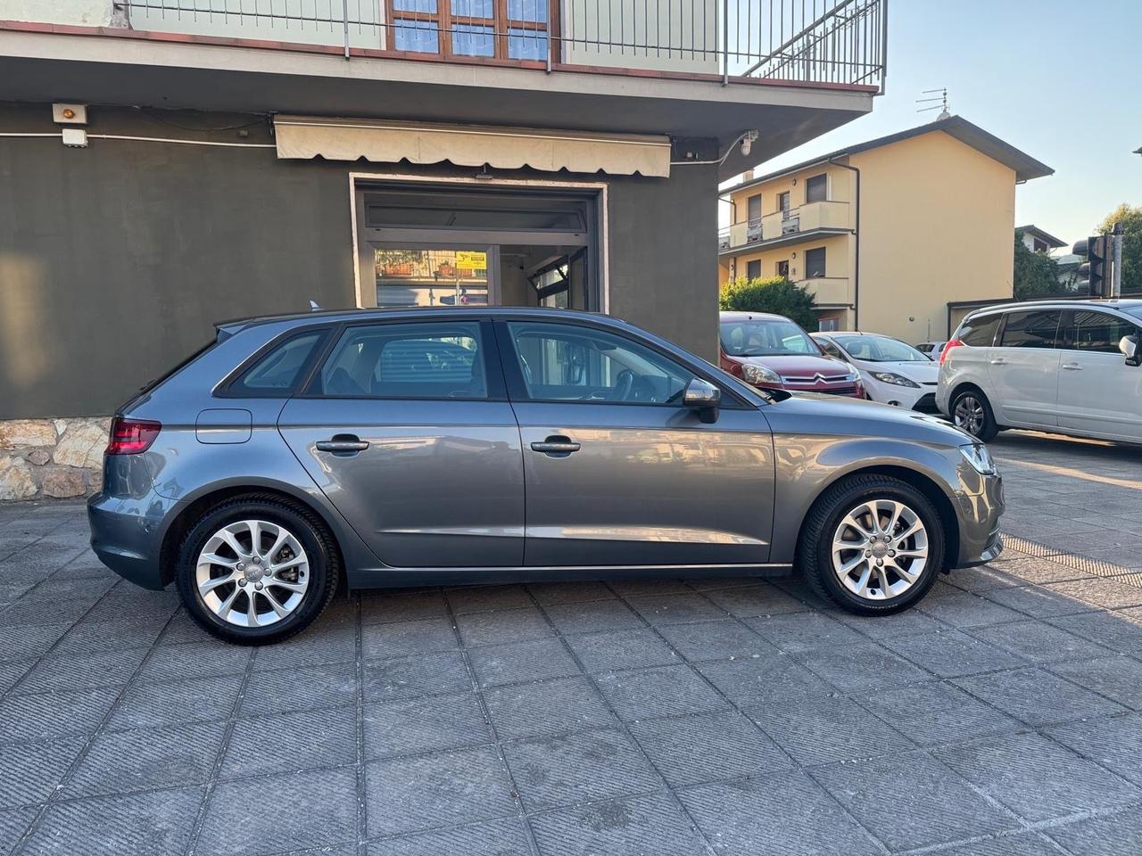 Audi A3 SPB 1.4 TFSI S tronic g-tron Attraction