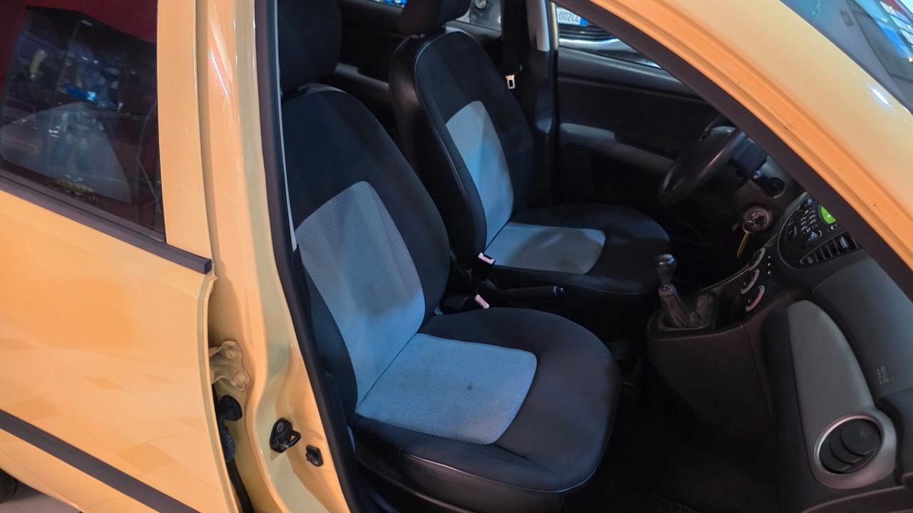 Hyundai i10 1.1 12V BlueDrive GPL Active