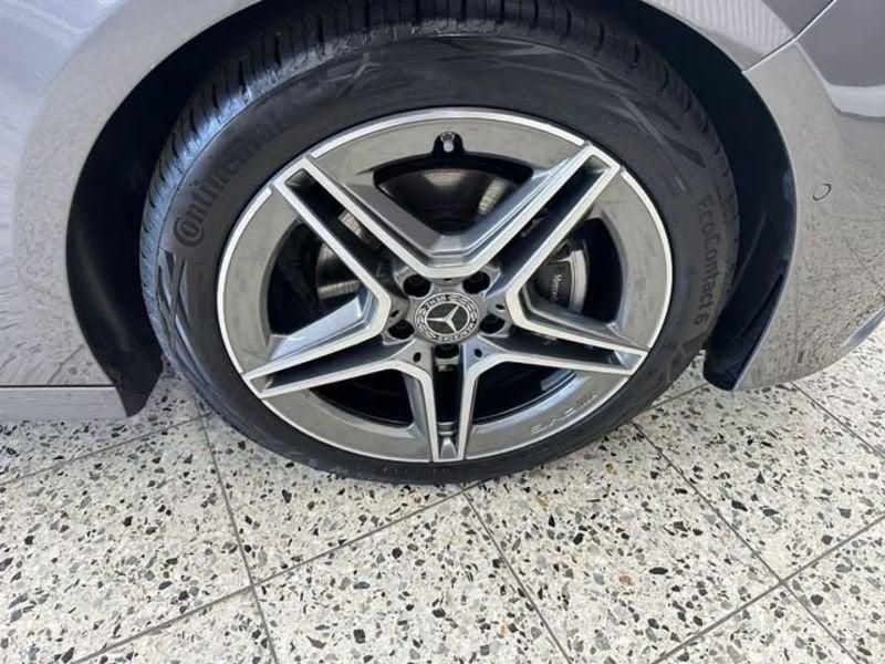 Mercedes-Benz Classe A A 180 Premium AMG LED NAVI