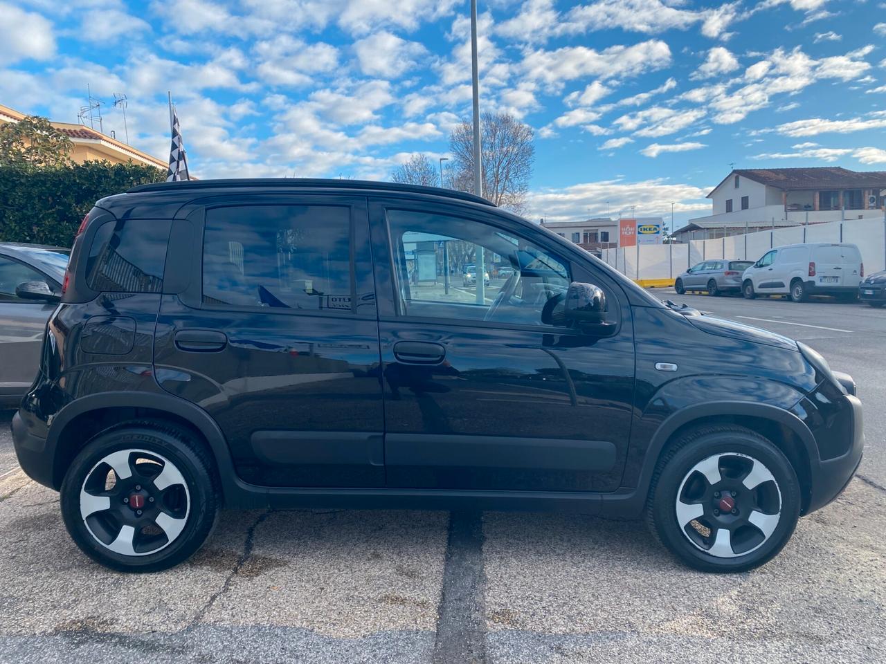 FIAT Panda 1.0 hybrid CROSS 5posti RadioAPP CarPlay