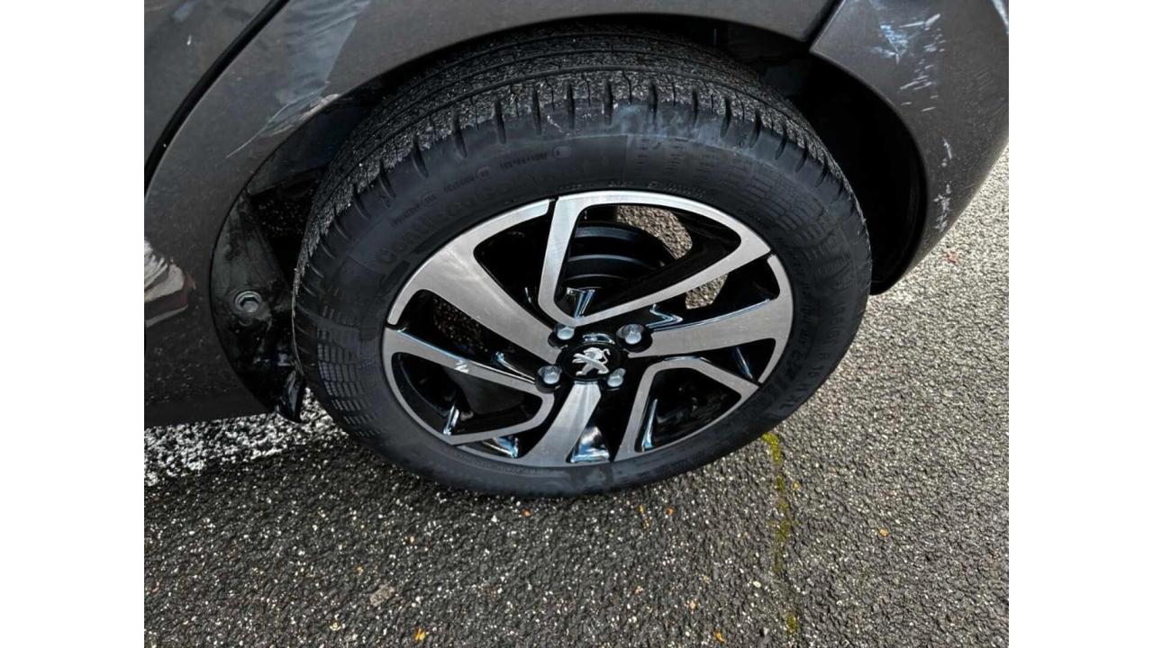 Peugeot 108 VTi 72 S&S 5 porte Allure