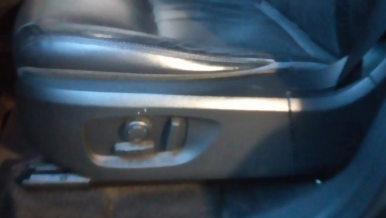 Land Rover Discovery Sport 2.0 TD4 180 CV HSE