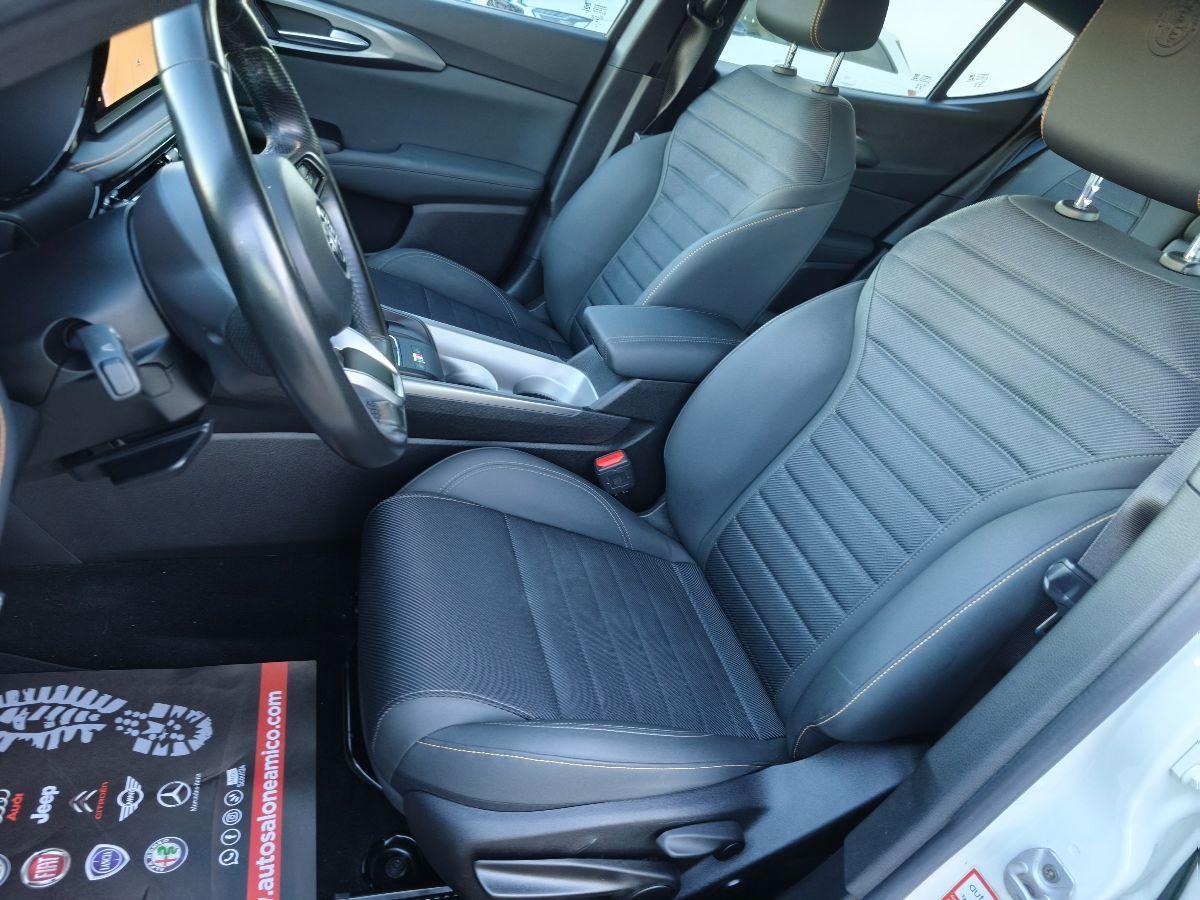 ALFA ROMEO Tonale 1.6 diesel 130 CV TCT6 Ti Luci ambient