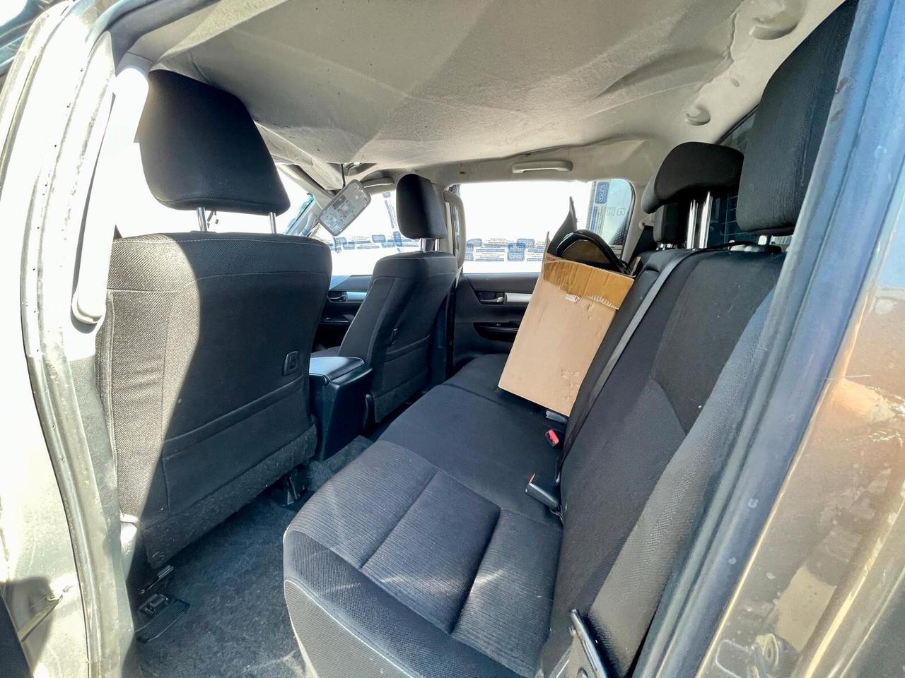 Toyota Hilux 2.4 D-4D 4WD 4 porte Double Cab Lounge ***INCIDENTATO**