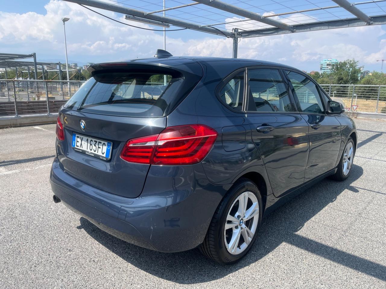Bmw 2er Active Tourer 218d Luxury
