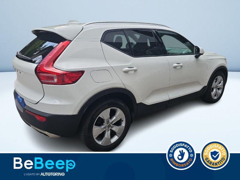 Volvo XC40 2.0 D4 MOMENTUM PRO AWD GEARTRONIC MY21