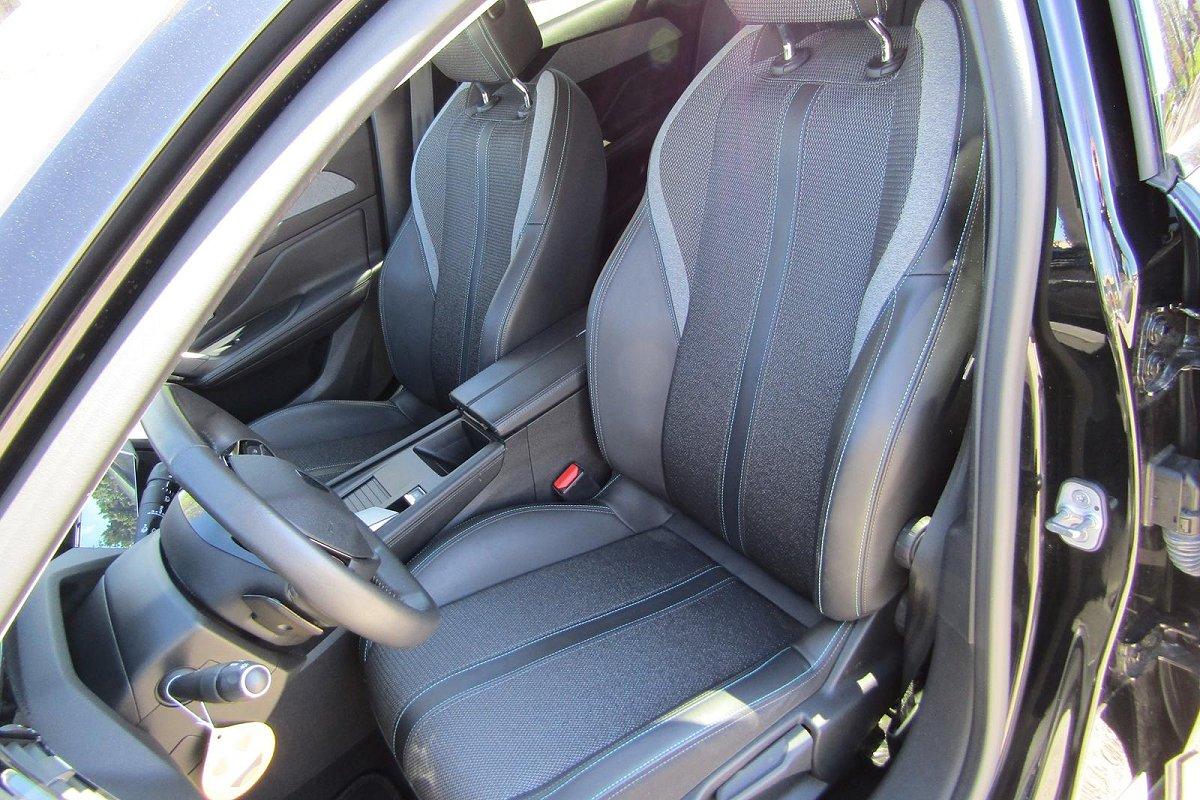 PEUGEOT 308 Plug-in Hybrid 180 e-EAT8 Allure Pack