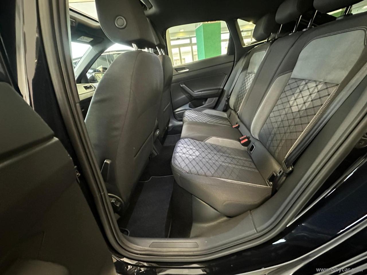 VOLKSWAGEN Taigo 1.0 TSI 115 CV R-Line