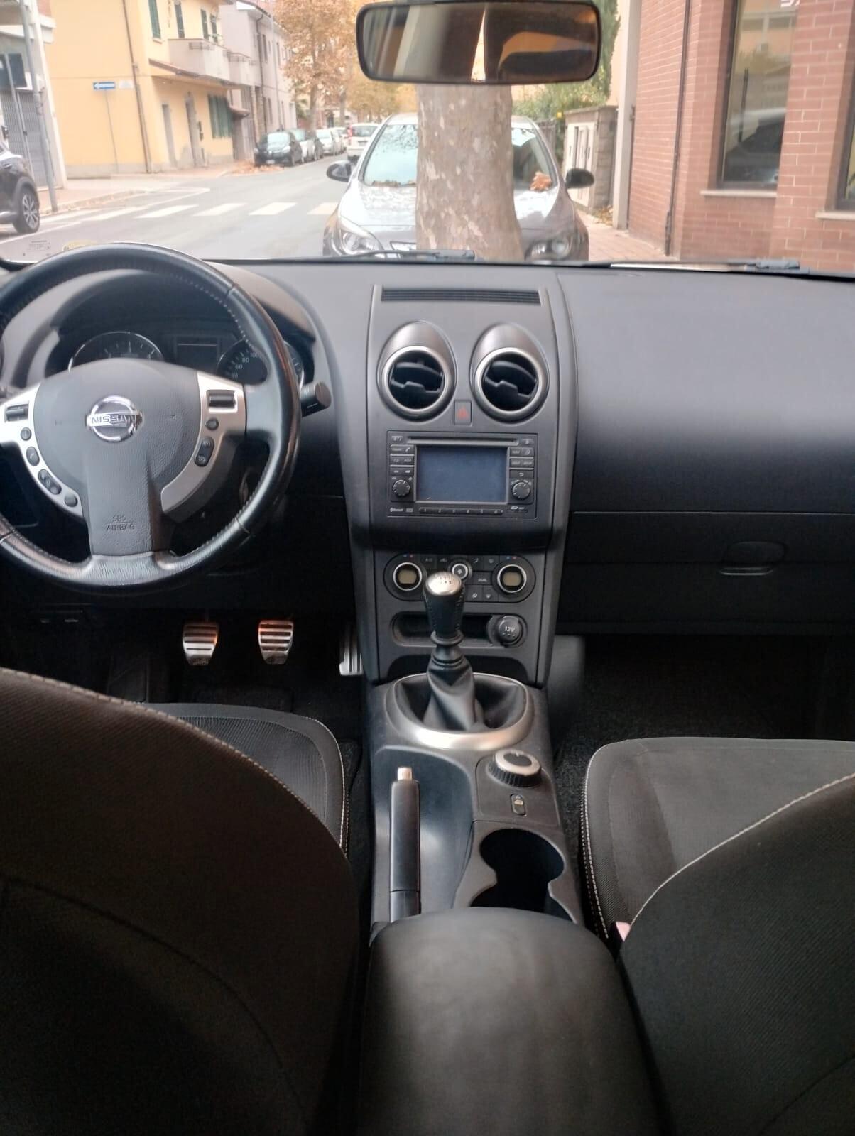 Nissan Qashqai 2.0 dCi DPF Tekna