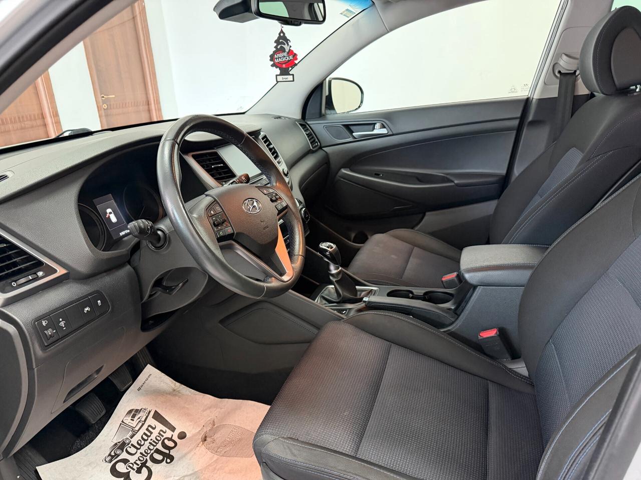 Hyundai Tucson 1.7 CRDi XPossible OK NEOPATENTATI E6