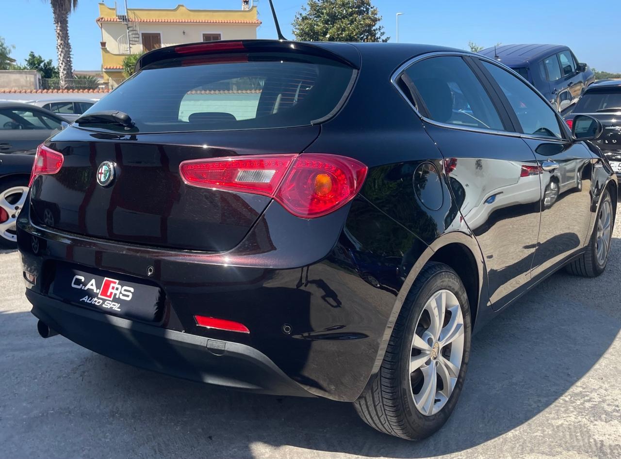 Alfa Romeo Giulietta Distinctive 1.6 JTDm 105cv