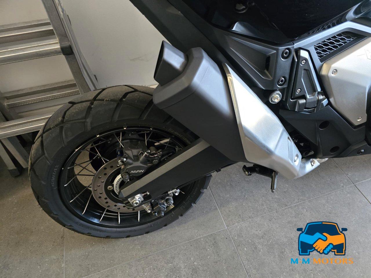 HONDA X-ADV 750 DCT Abs my25
