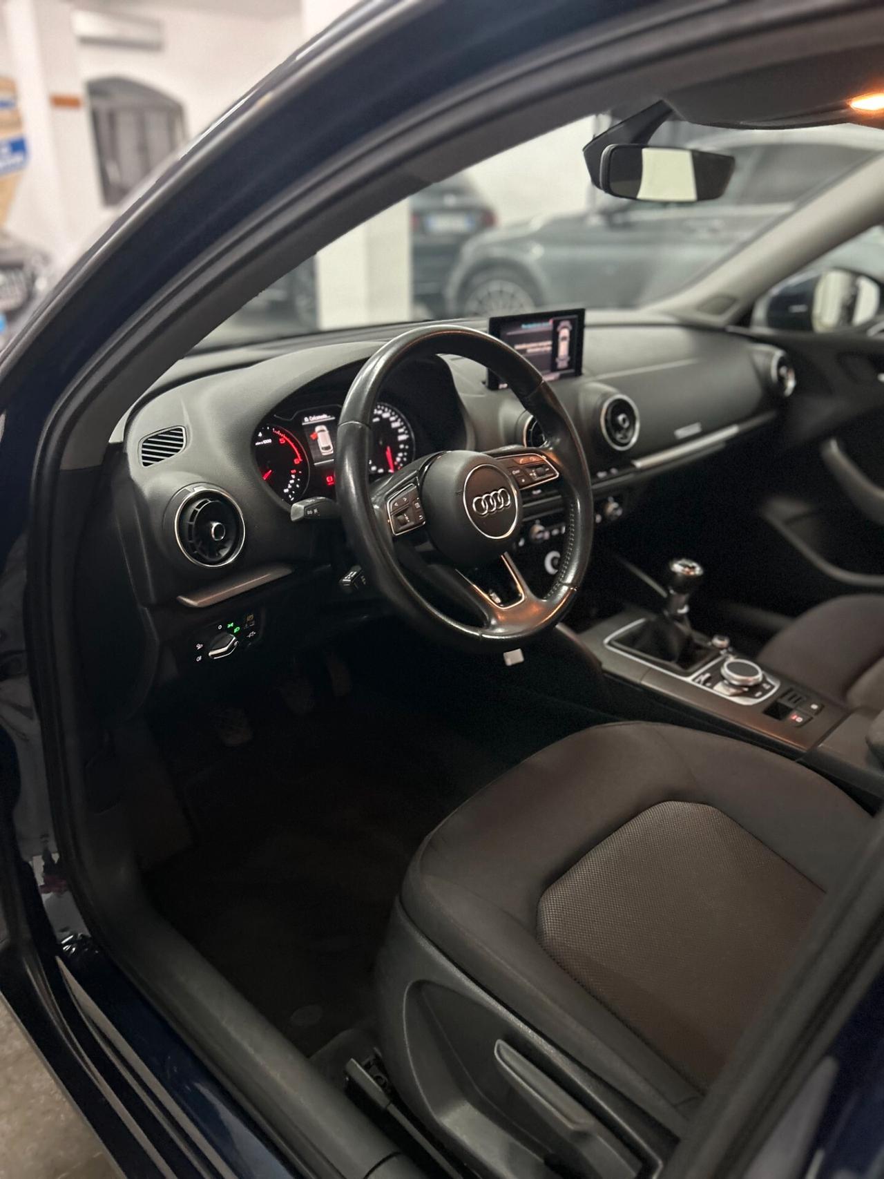 Audi A3 SPB 1.6 TDI 116 CV Design 2018