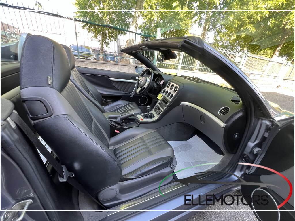 Alfa Romeo Spider 3.2 JTS Exclusive Q4