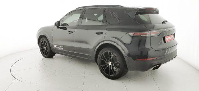 PORSCHE Cayenne 3.0 V6