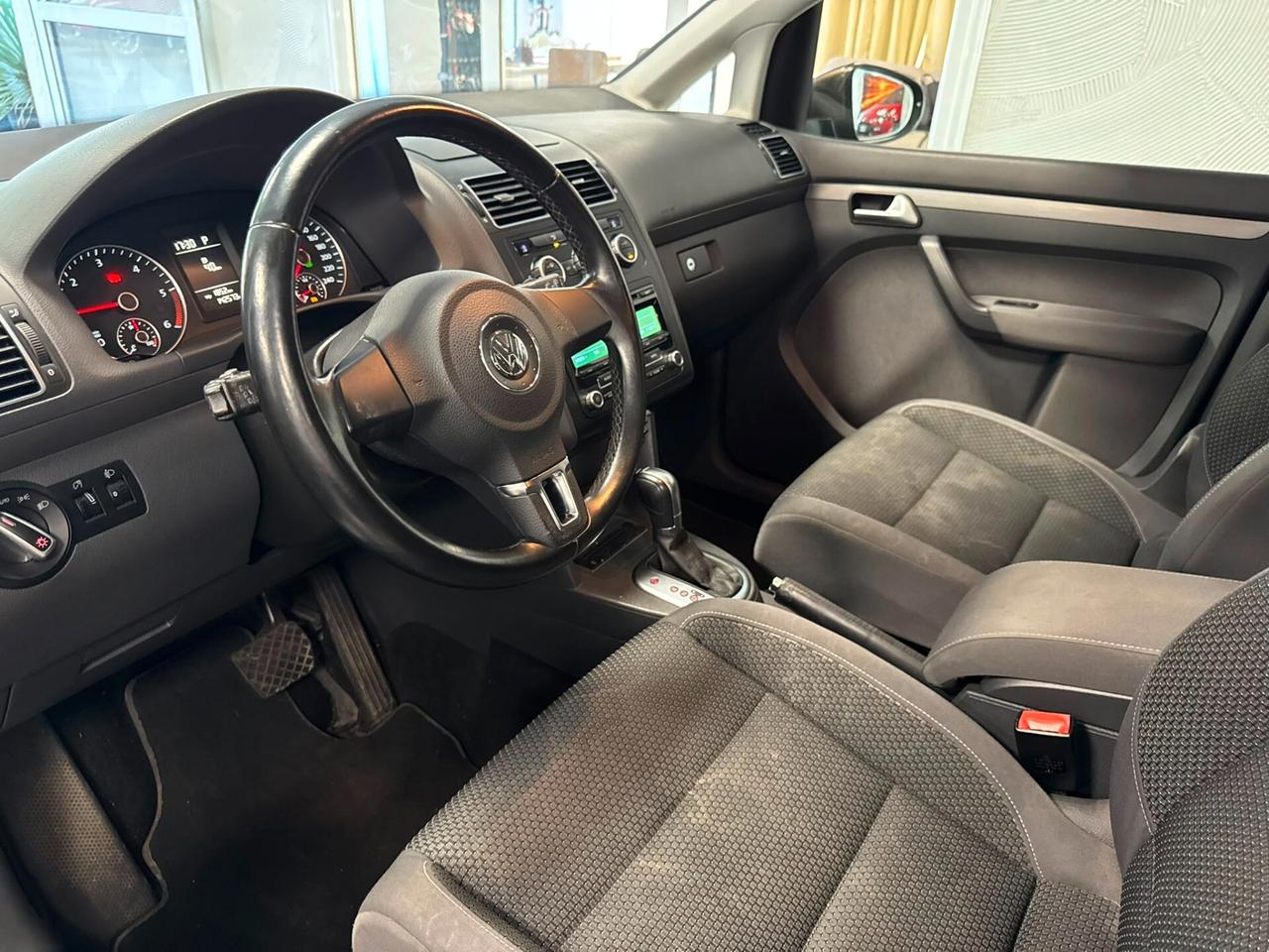 Volkswagen Touran Business 1.6 TDI DSG Comfortline