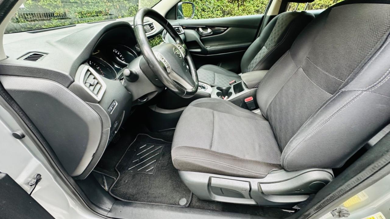 Nissan Qashqai 130CV.Gancio di traino omologato.EURO 6B