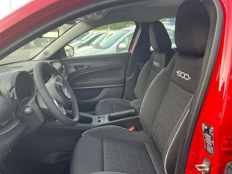 FIAT 600 1.2 Hybrid 110cv + Pack Comfort