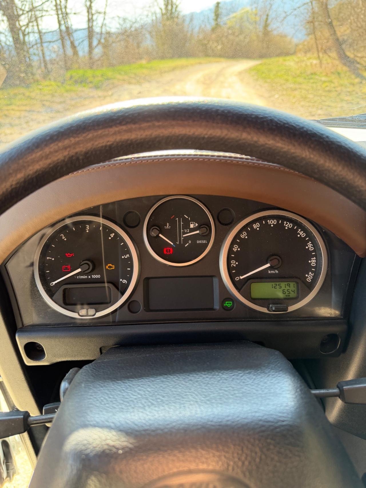 Land Rover Defender 90 2.4 TD4 Station Wagon SE N1