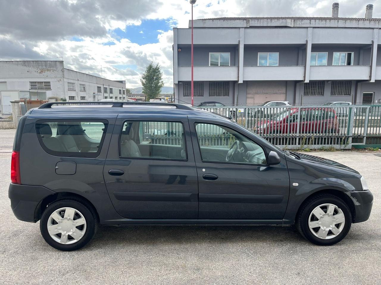 Dacia Logan MCV 1.5 dCi 7 posti Lauréate 143000 km