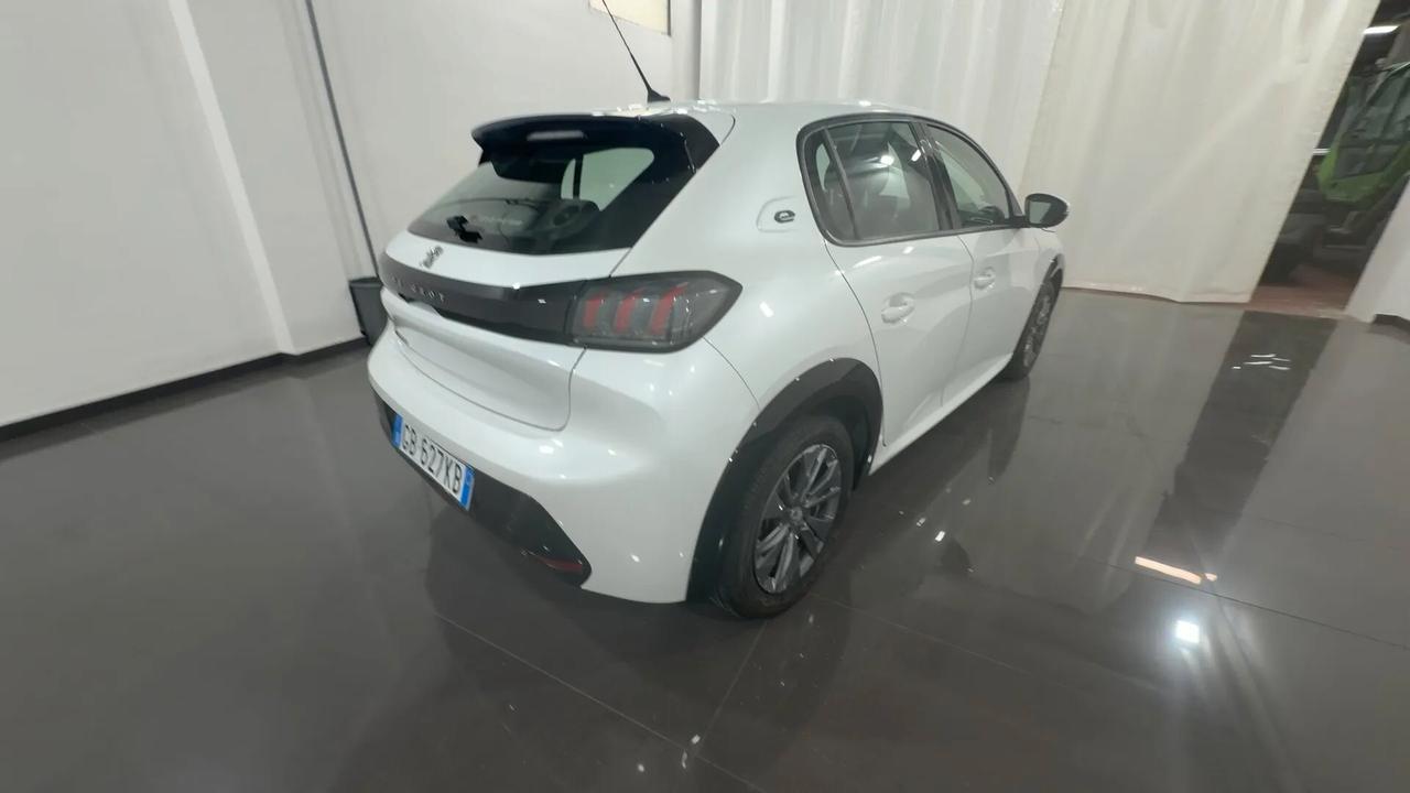 Peugeot 208 motore elettrico 136 CV 5 porte Allure
