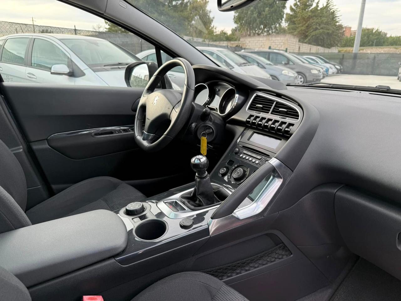 Peugeot 3008 2.0 HDi 150CV Allure