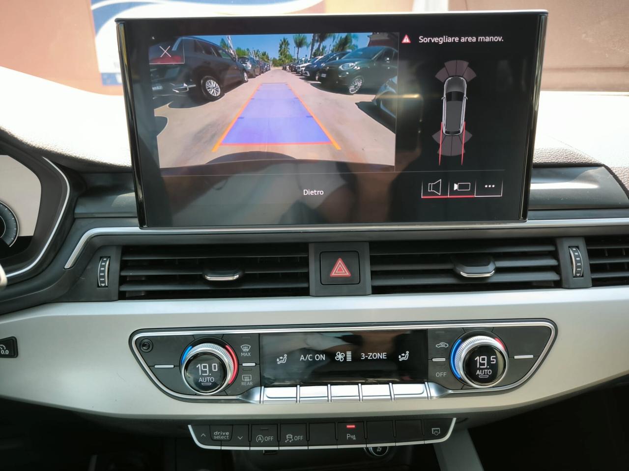 Audi A4 Avant 30 TDI/136 CV S tronic Business Advanced