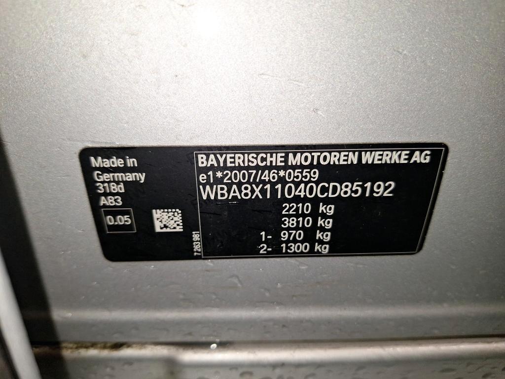 BMW 318D GRAN TURISMO 136CV STEPTRONIC BUSINESS ADVANTAGE ( FARI LED - PELLE - PDC )