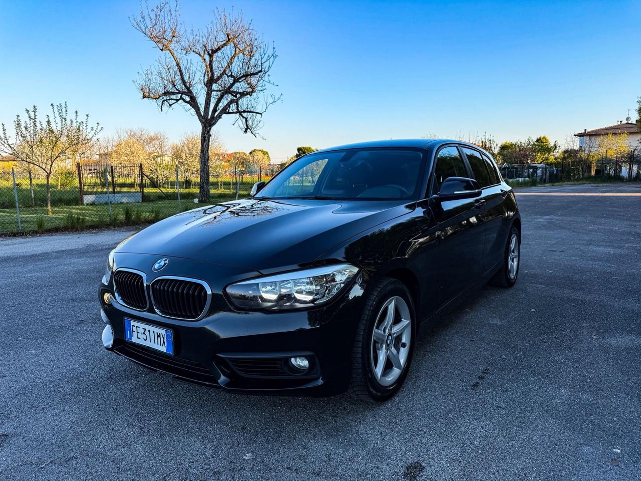 Bmw 118 118d 5p. Business