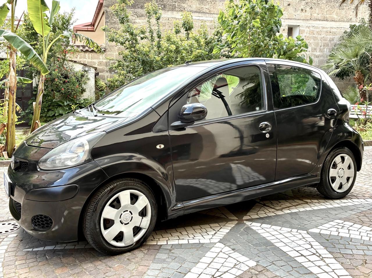 Toyota Aygo 1.0 12V VVT-i 5 porte Now
