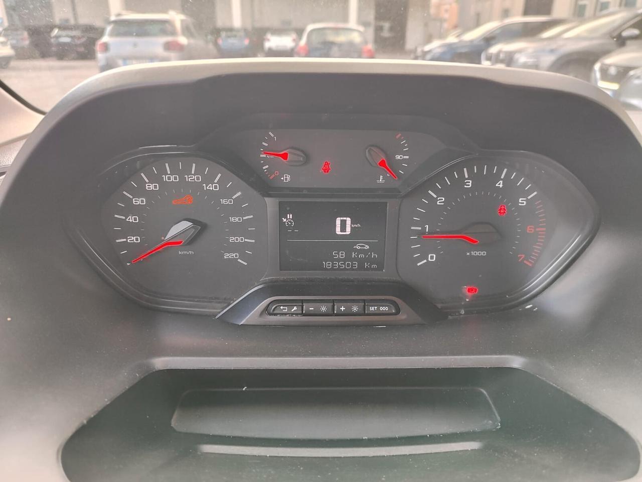 Peugeot Partner 1.5 BLUEHDI 100cv L1 PREMIUM (PREZZO IVATO)