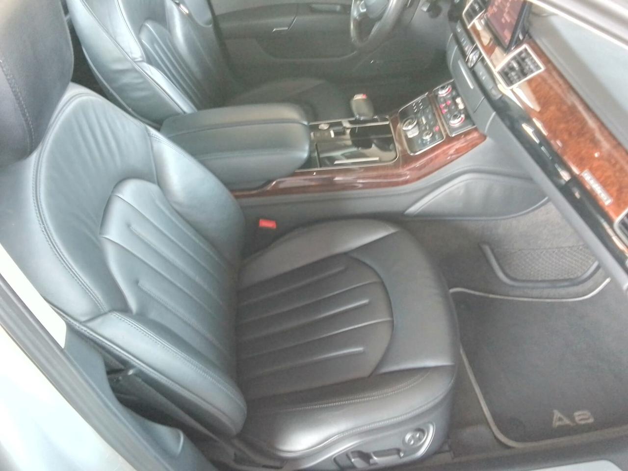 Audi A8 4.2 V8 FSI quattro tiptronic