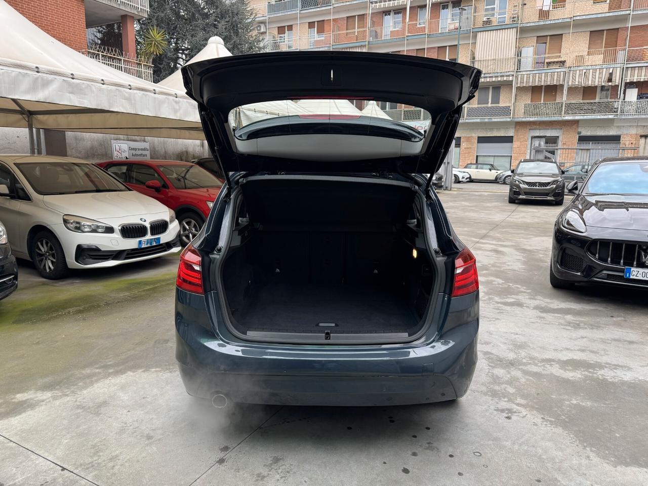 Bmw 2er Active Tourer 218i Luxury CAMBIO AUTOMATICO