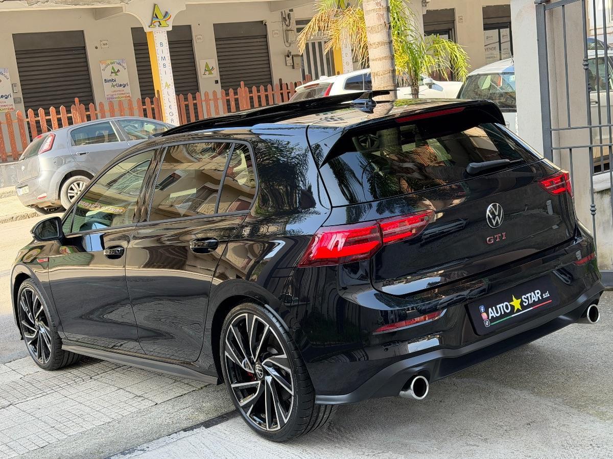 Volkswagen Golf 8 GTI 2.0 TSI 245 CV