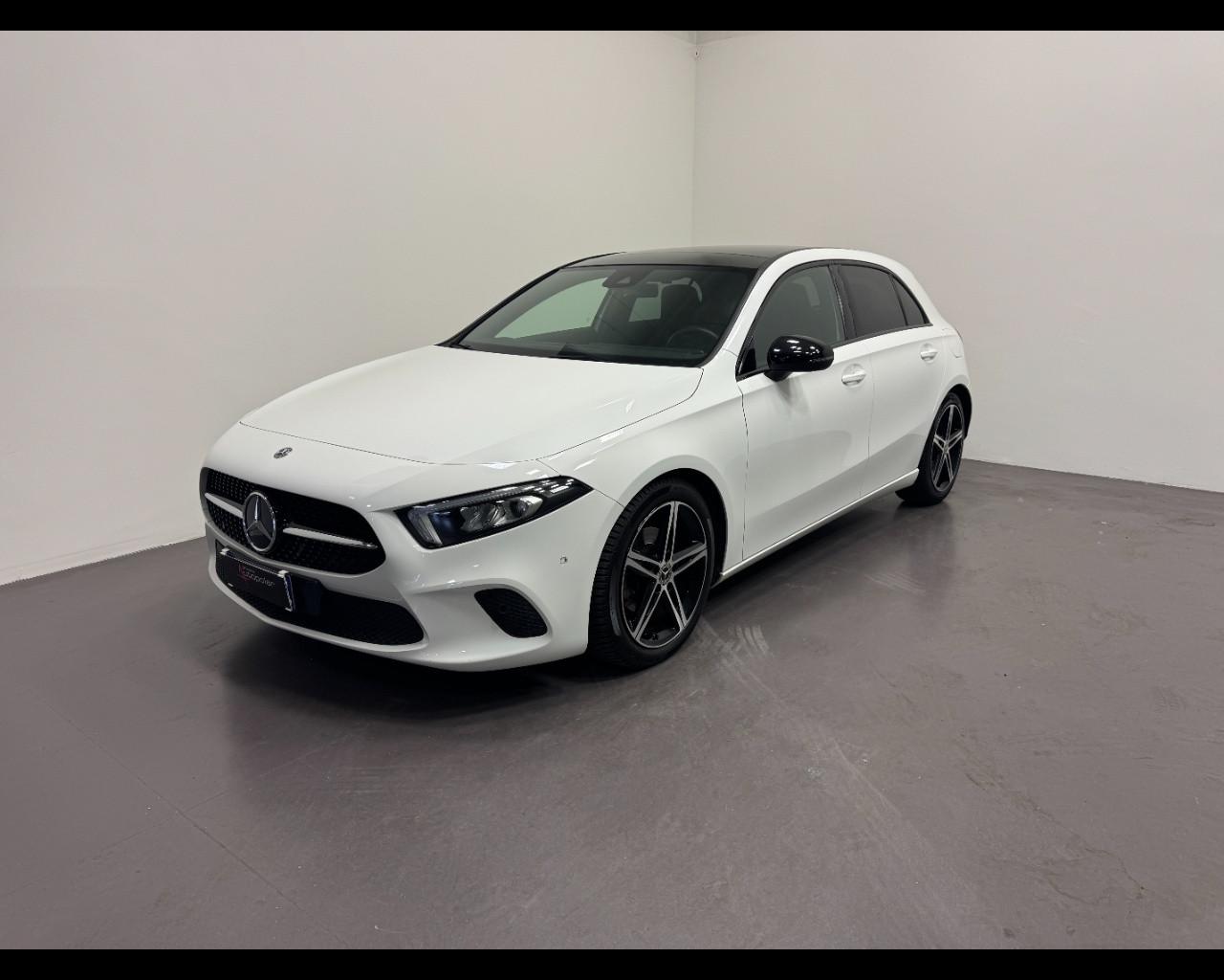 Mercedes-Benz A 180D PREMIUM AUTO