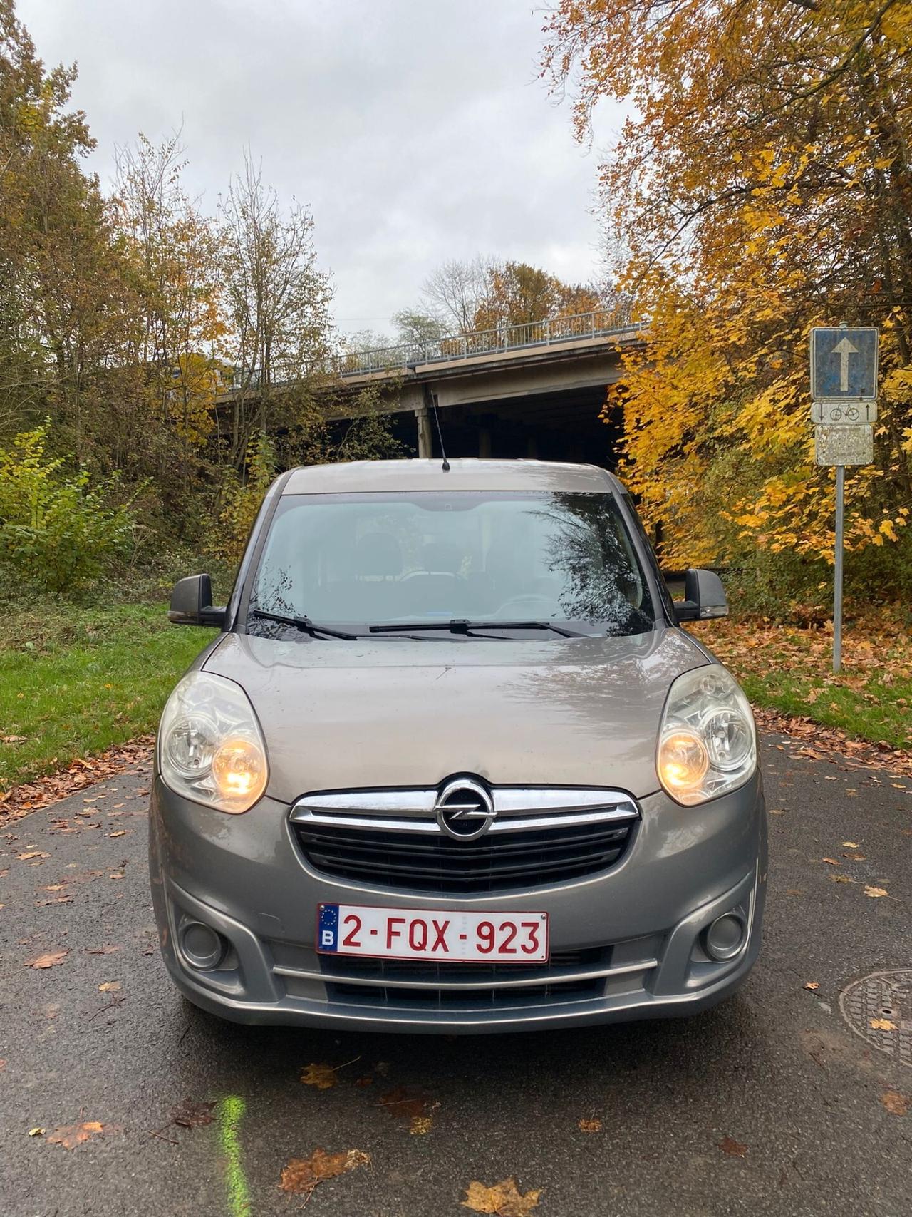 Opel Combo OPEL COMBO 1.6 CDTI CV. 105 5 POSTI